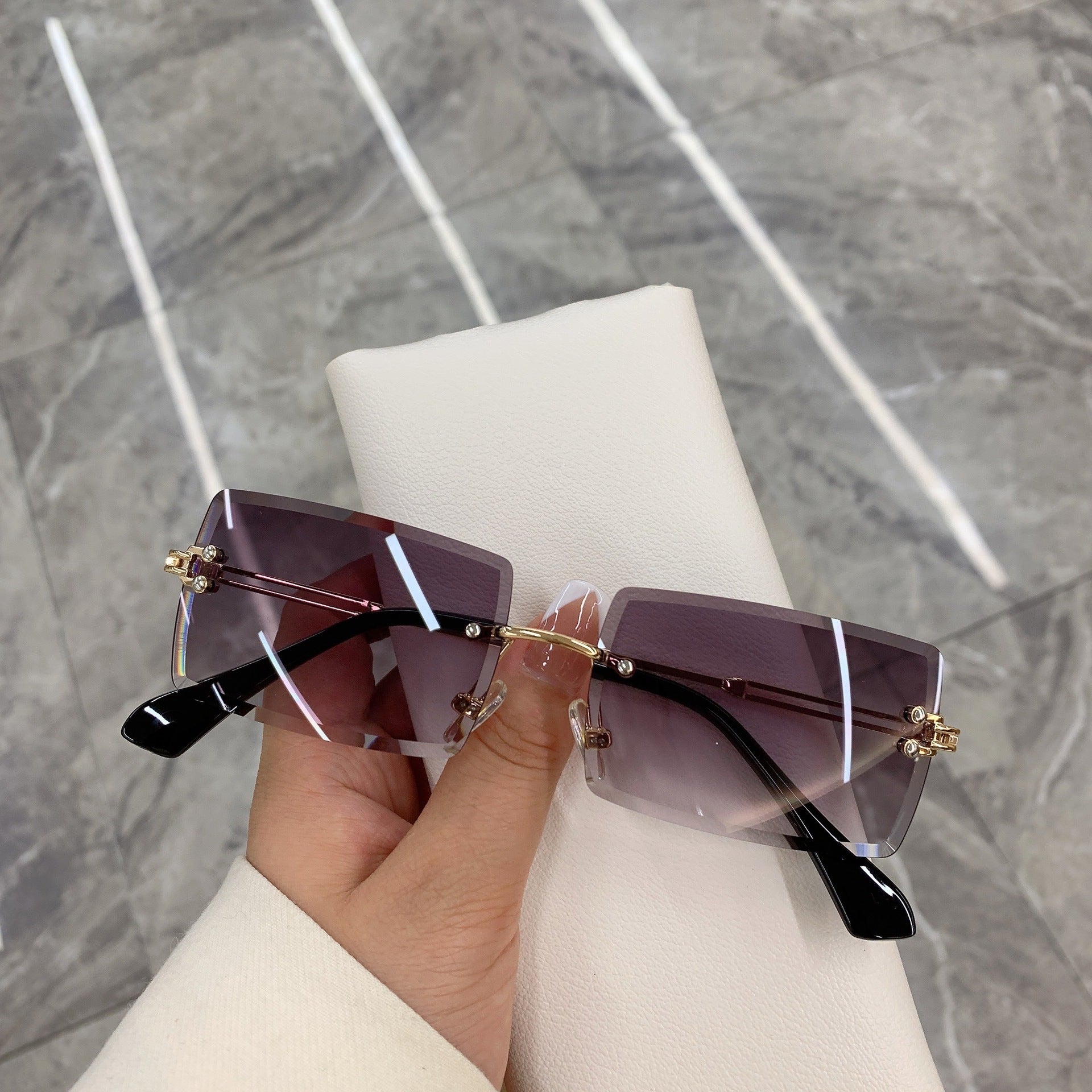 Women's Rimless Transparent Fashion Light Sunglasses